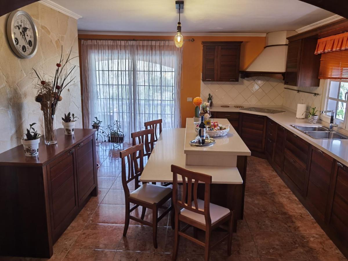 Casa La Gualjama Tesejerague Villa Bagian luar foto